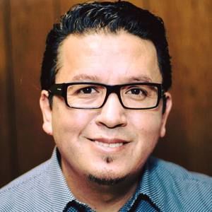 Meet your Posher, Luis